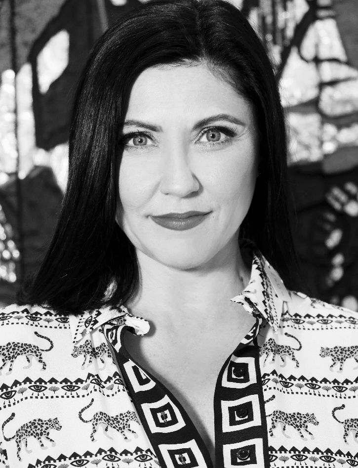 Networking in style: Art, tailored suit, Wine